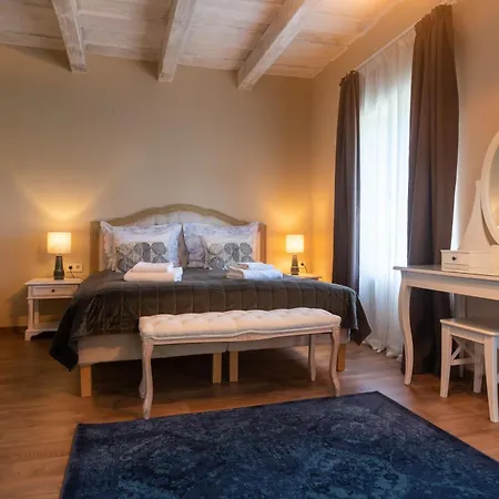 Quarto em Acomodações Particulares Ori Art
