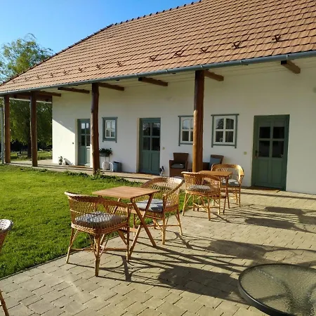 őri Art Privatunterkunft